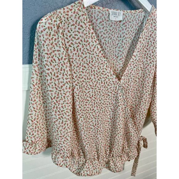 Sienna Sky Cream and Pink Floral Wrap 3/4 Sleeve Blouse Size Small - Picture 3 of 11